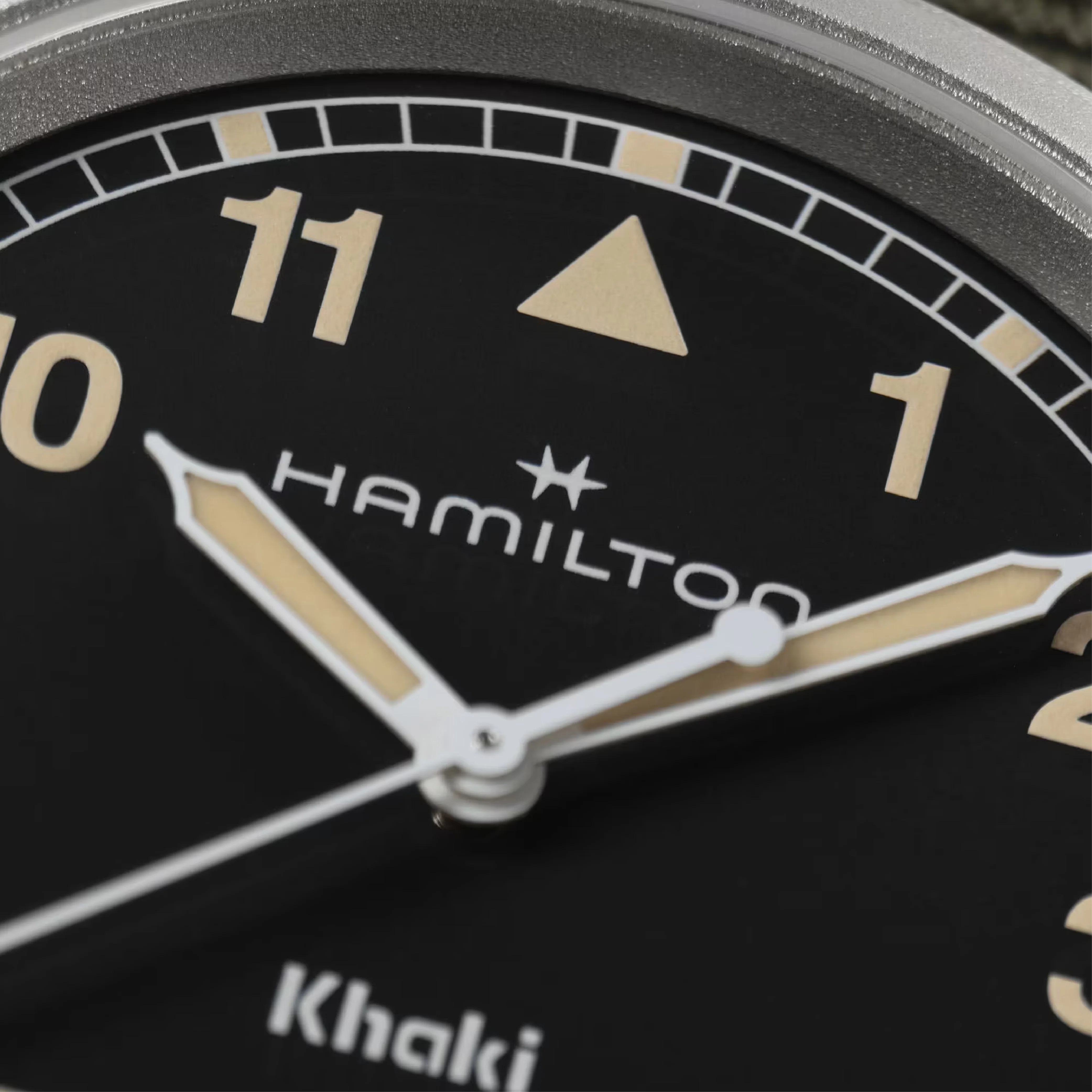 Khaki Field Black/ 38mm | Black Dial - Image 4