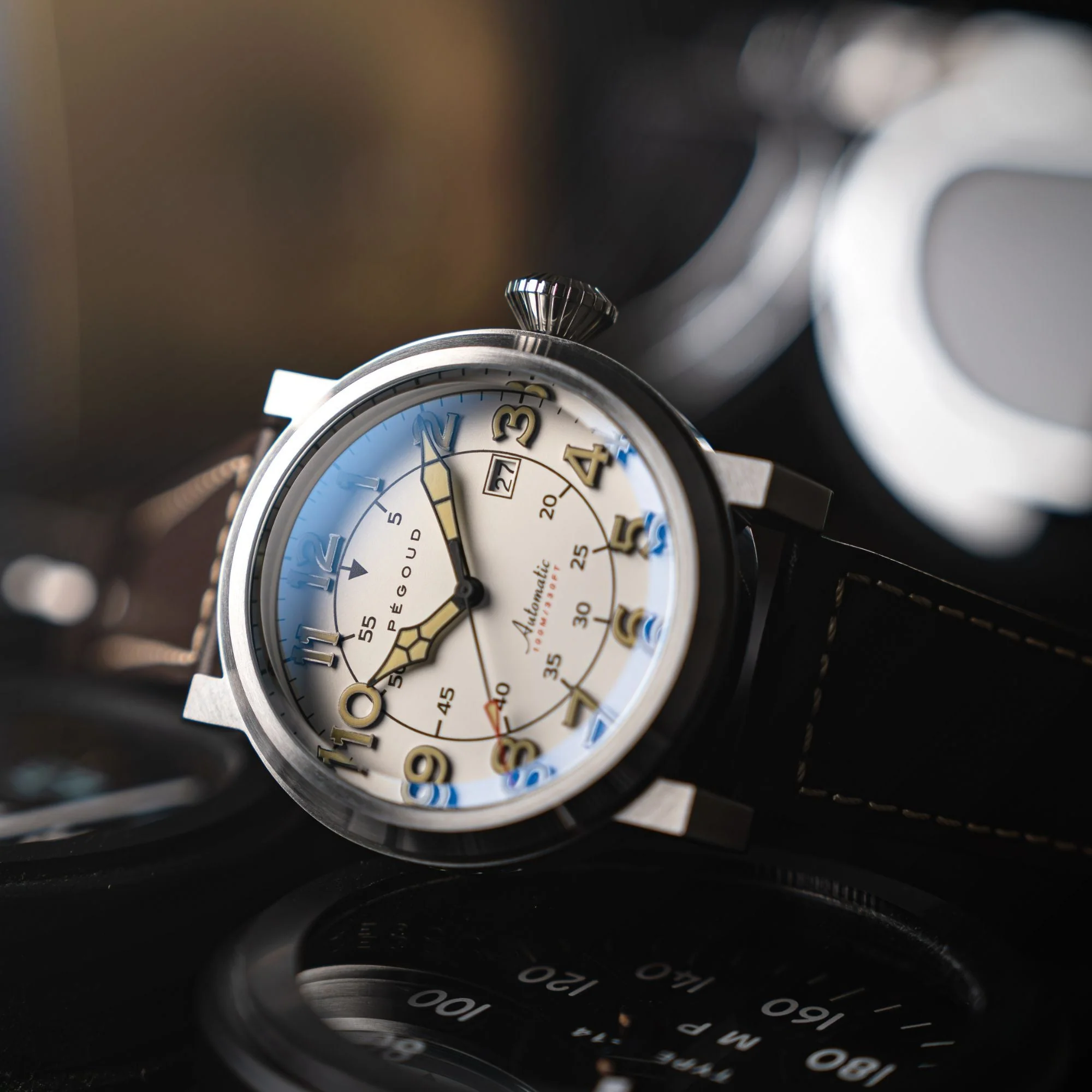Le Pilote Automatic White / Brown Leather | White Dial - Image 3