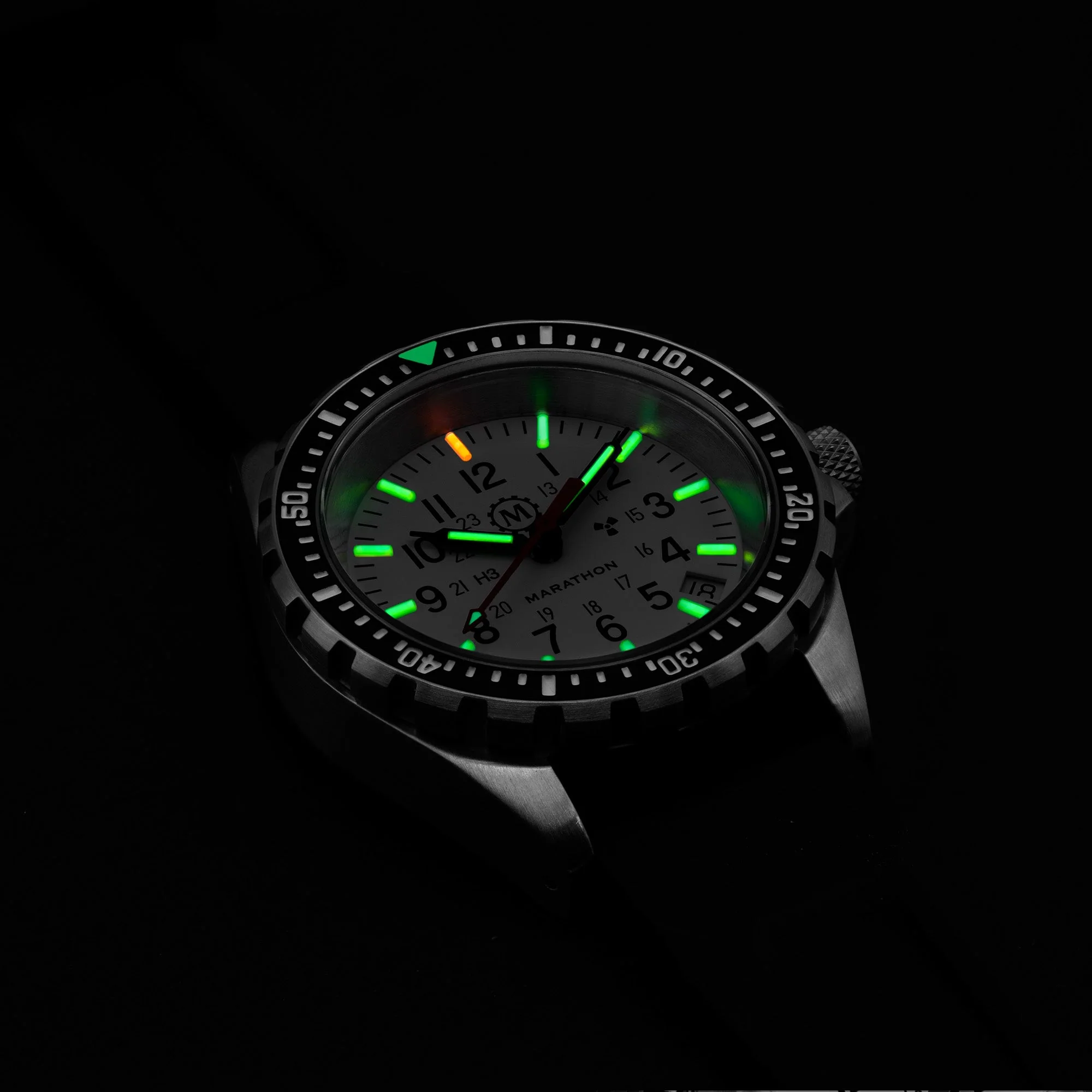 Divers Auto Medium Search and Rescue Quartz White NGM/Rubber | Arctic White Dial - Image 3