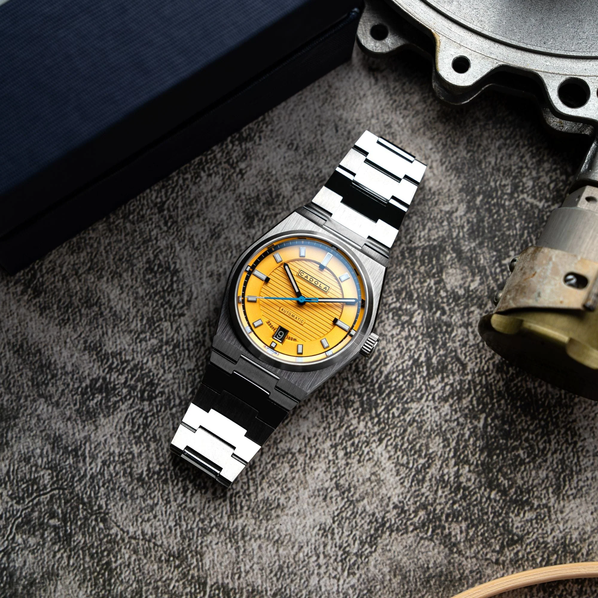 Lydden Hill Automatic Yellow / Stainless Steel | Yellow Dial - Image 3