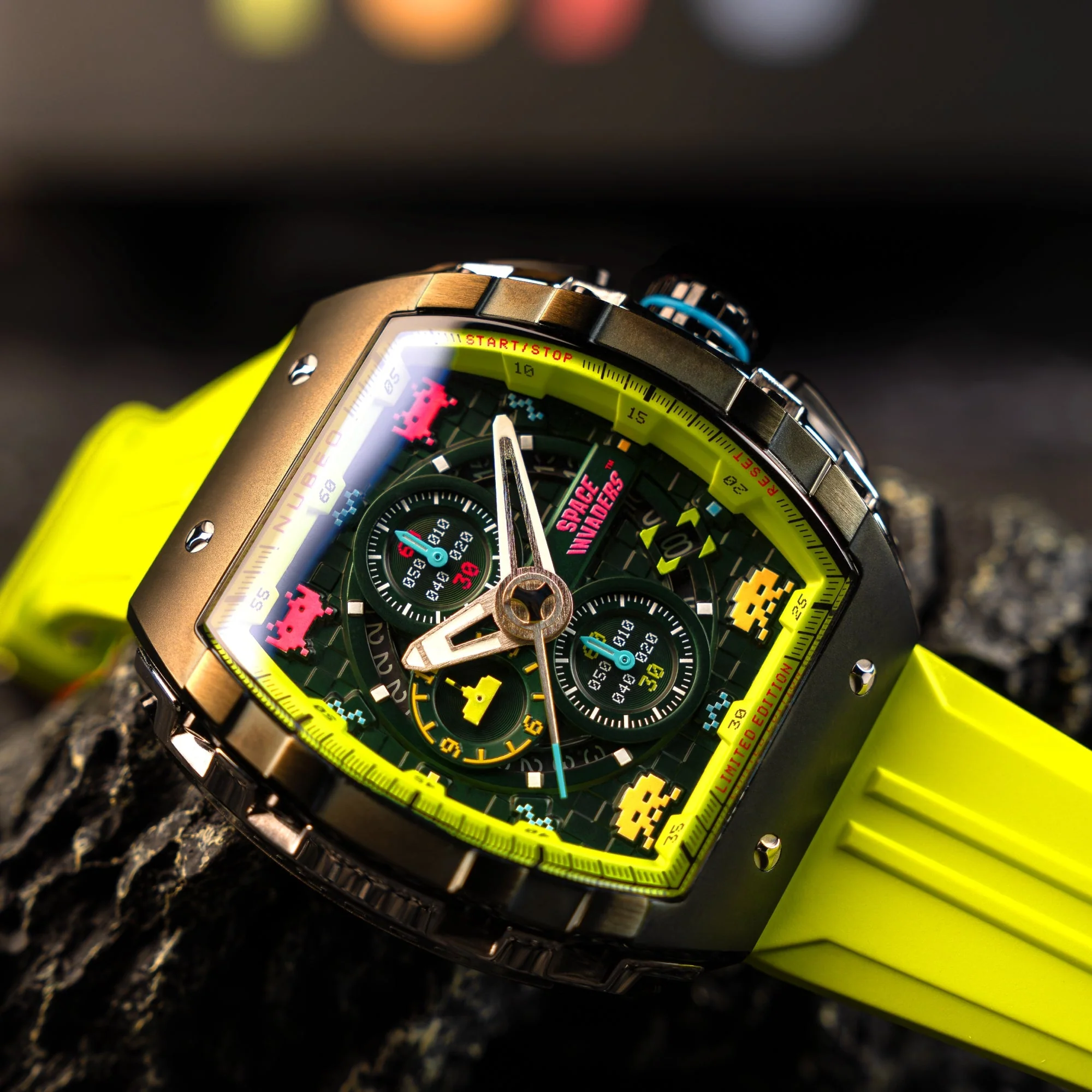 Magellan Chronograph Space Invaders Limited Edition Green / Rubber | Green Dial - Image 4