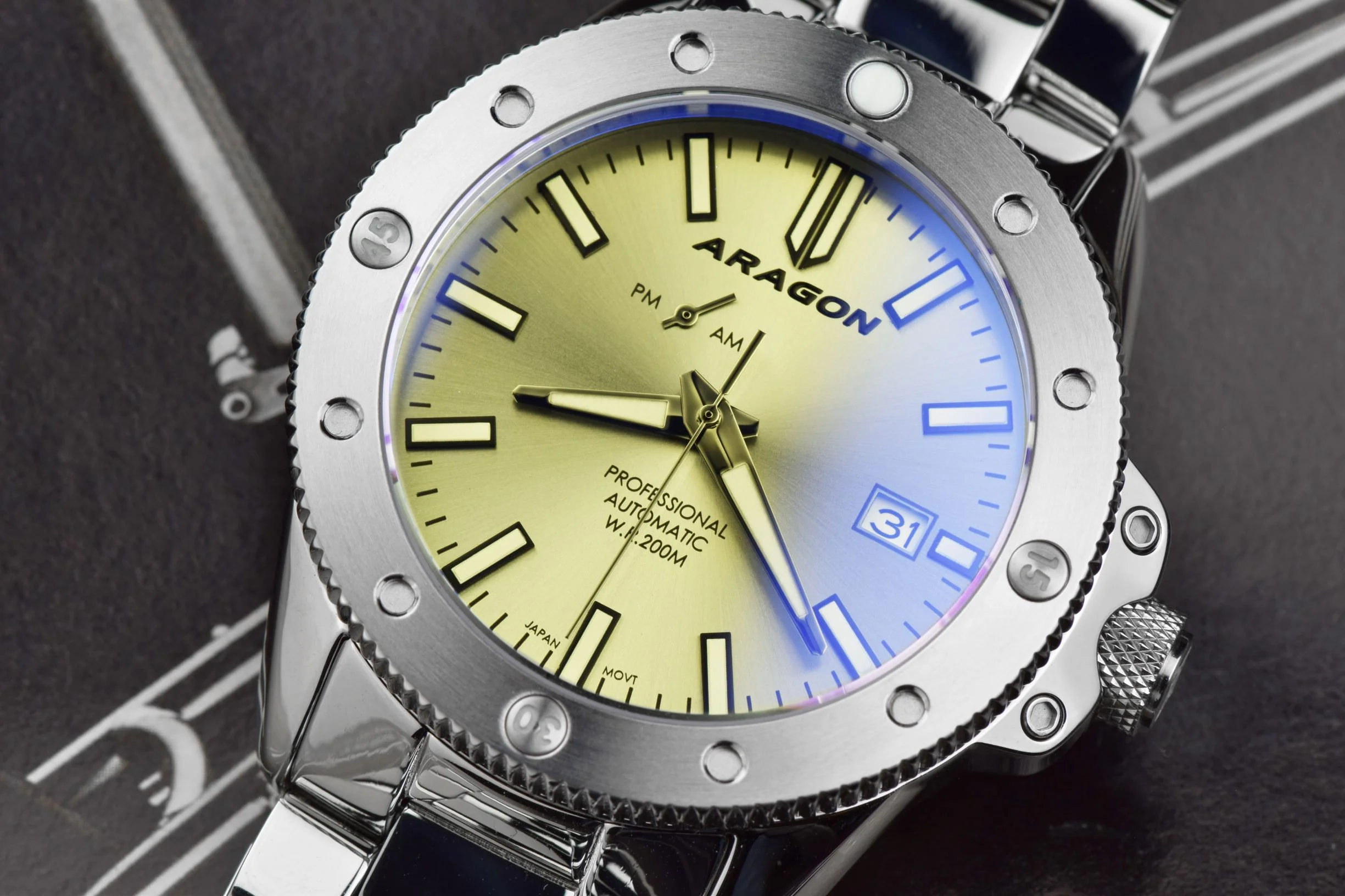 Matador 42 NH37 Automatic Iridescent Dial - Image 4