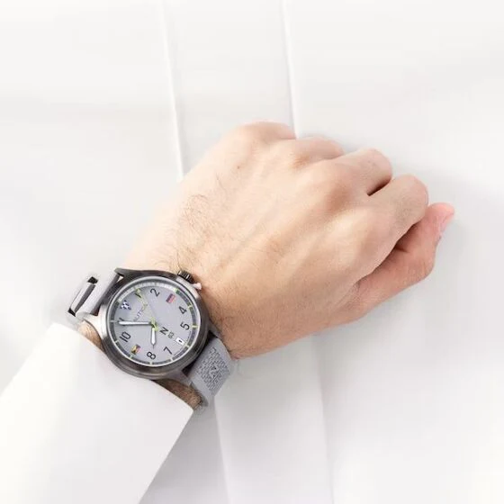 N83 EVERYDAY Gray / Low Lead Brass | Gray Dial - Image 4