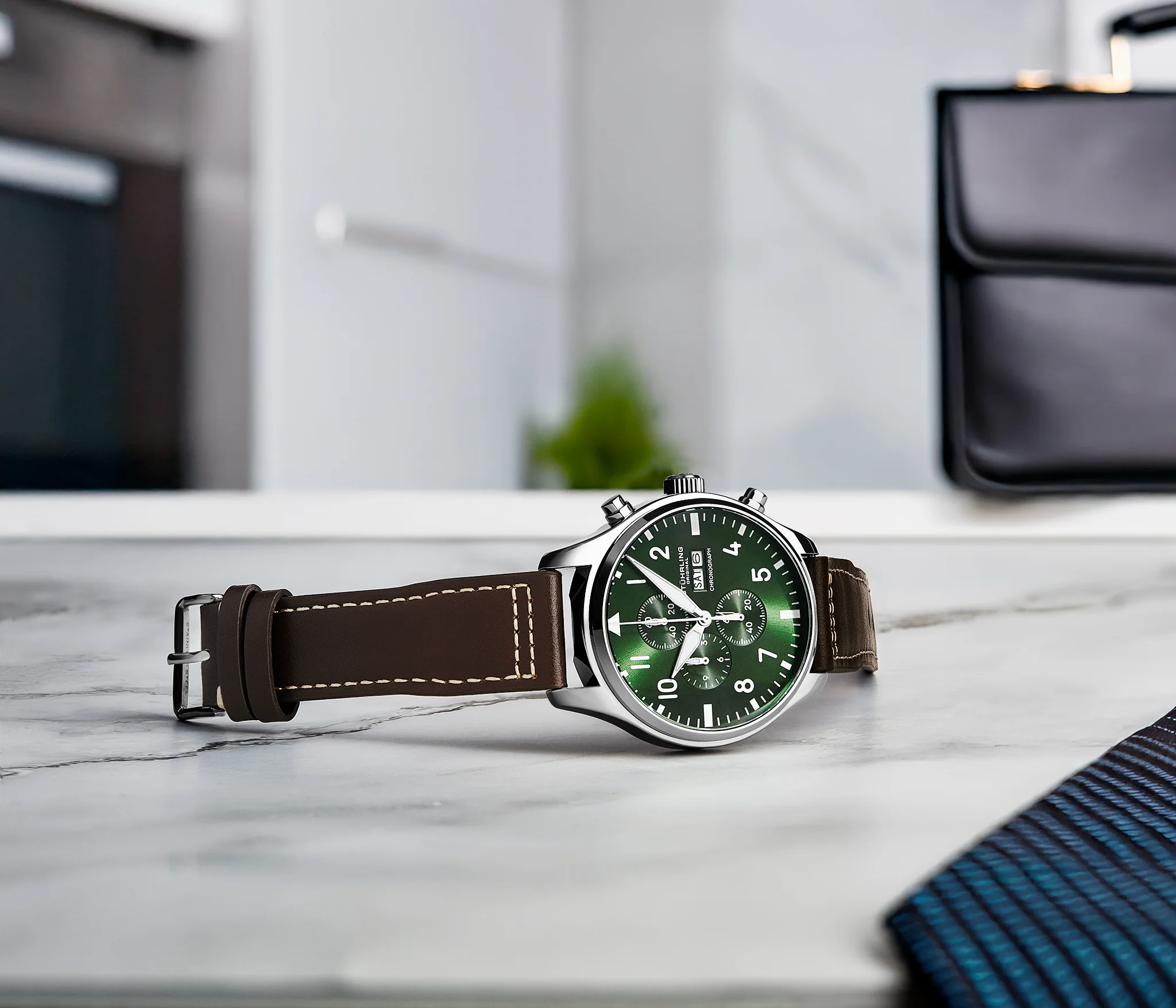 Navigator Chrono Forest Green Sunray Dial/Brown Leather Strap | Green Dial - Image 3