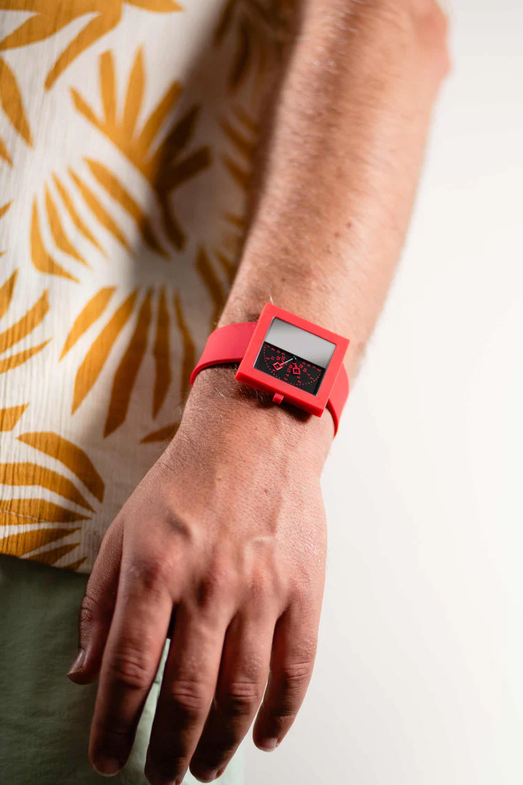Nouns watch Red | Black Dial - Image 4