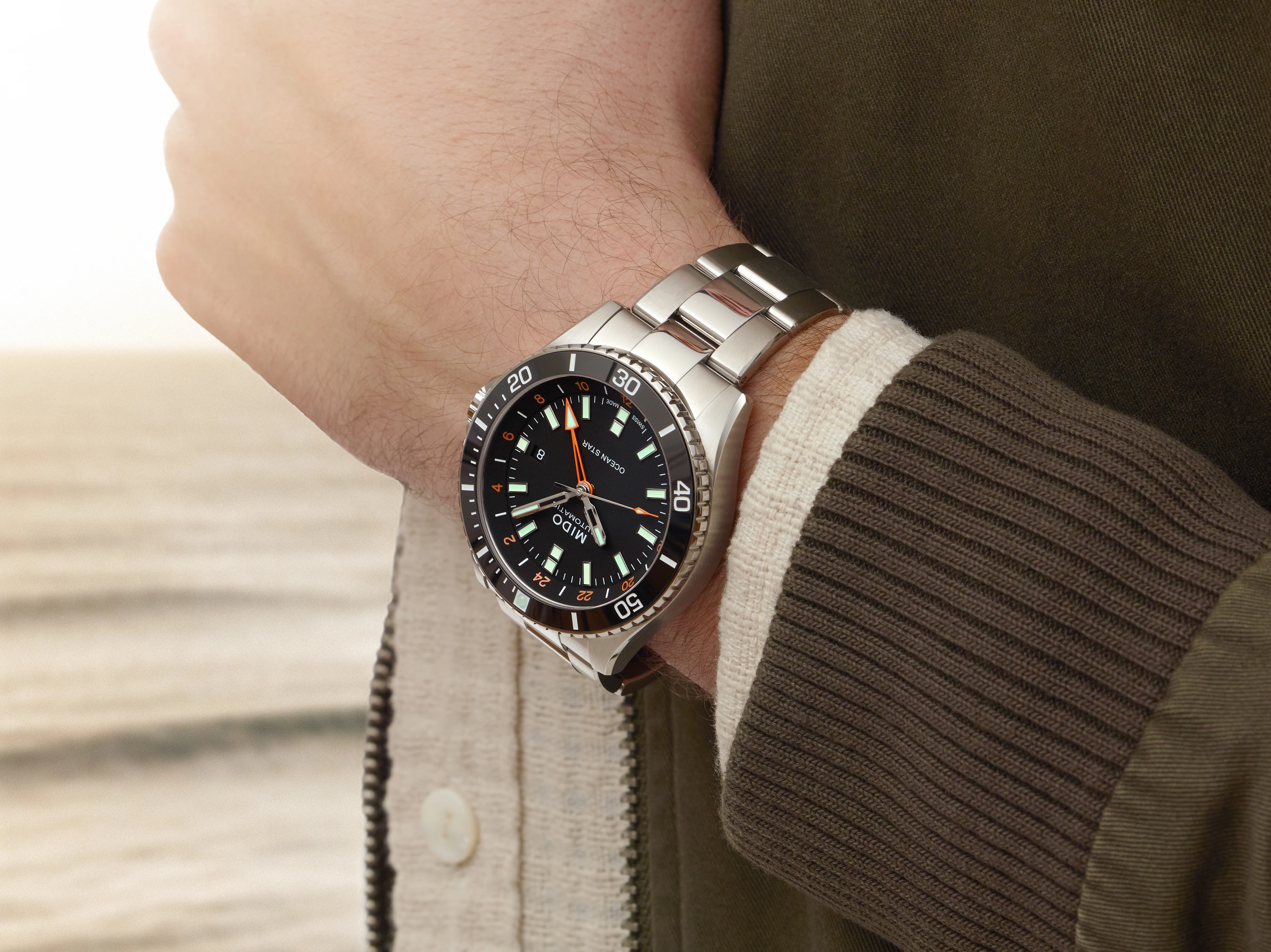 OCEAN STAR  GMT Silver/SS | Black Dial - Image 4