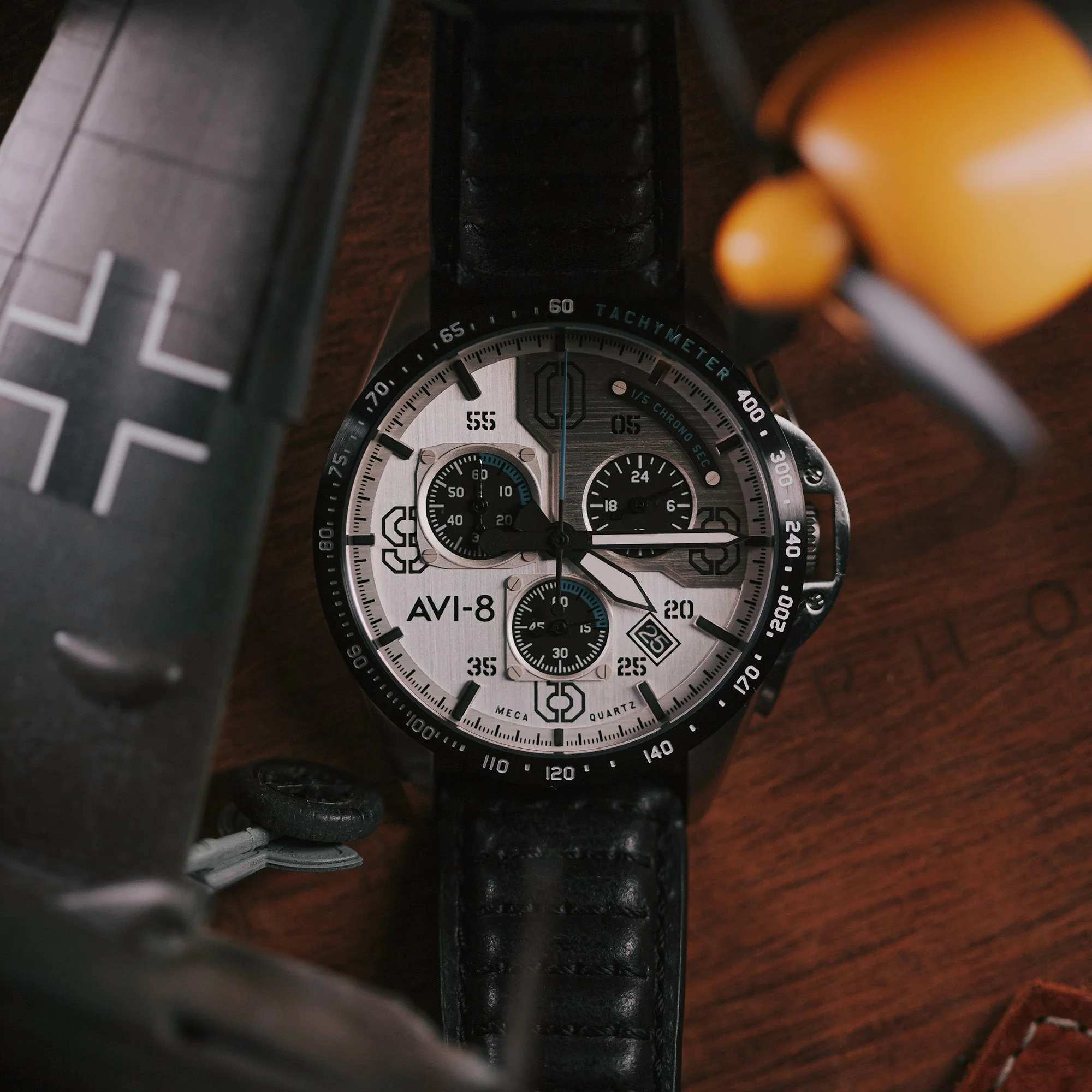 P-51 Mustang Blakeslee Chronograph White Dial / Leather | White Dial - Image 5