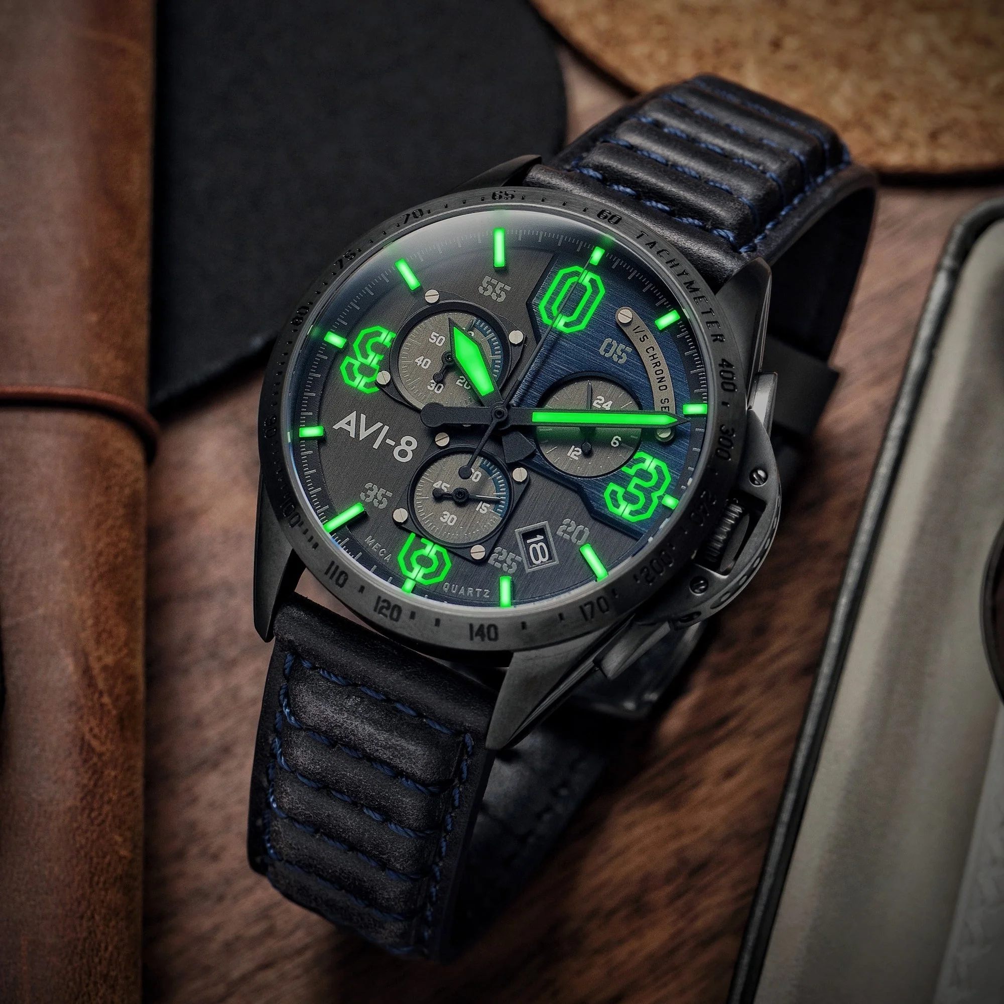 P51 Mustang Blakeslee Chronograph Gray / Leather Gray Dial - Image 11