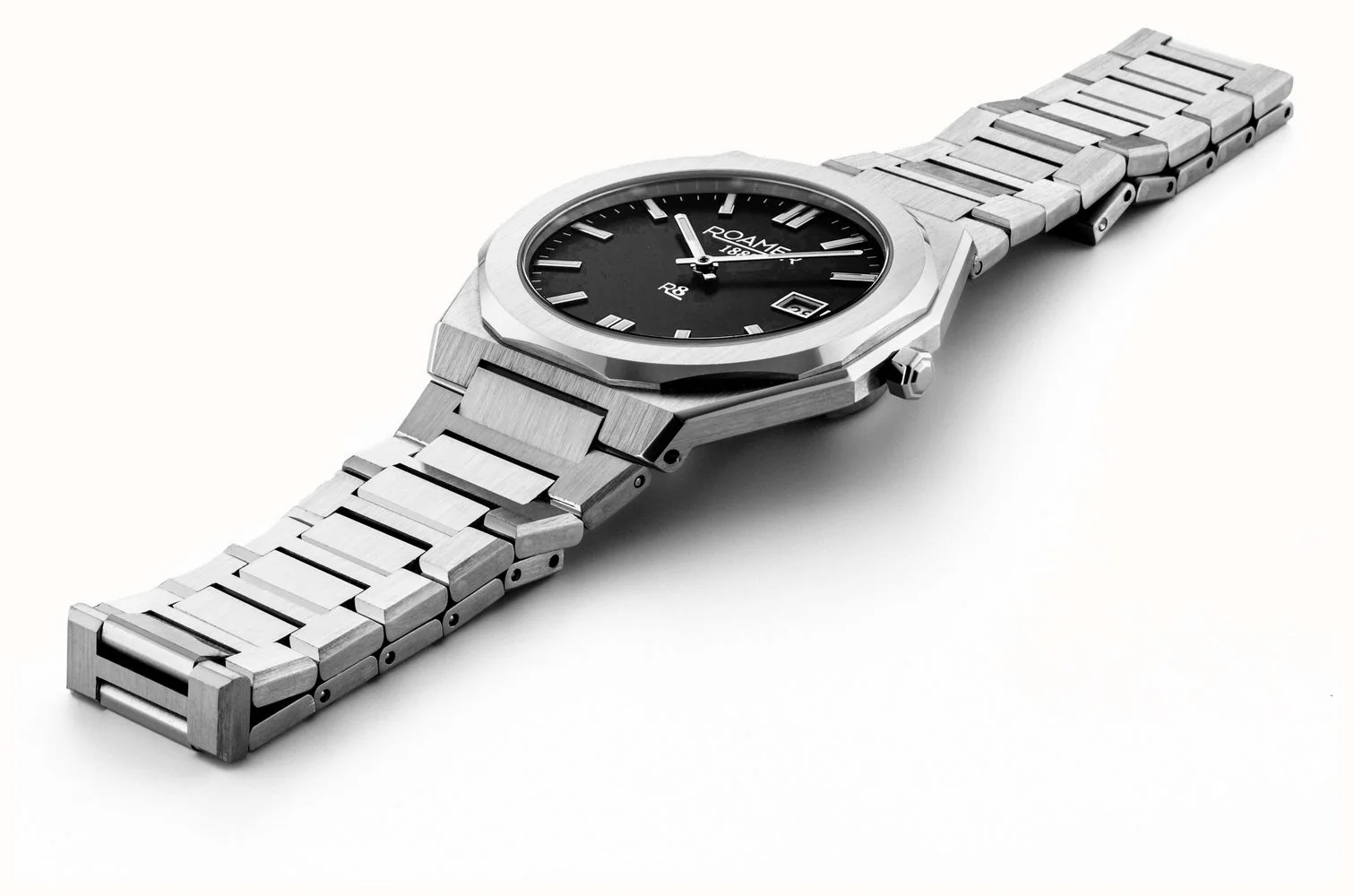 Roamer R8 Black Dial / Stainless Steel | Black Dial - Image 4