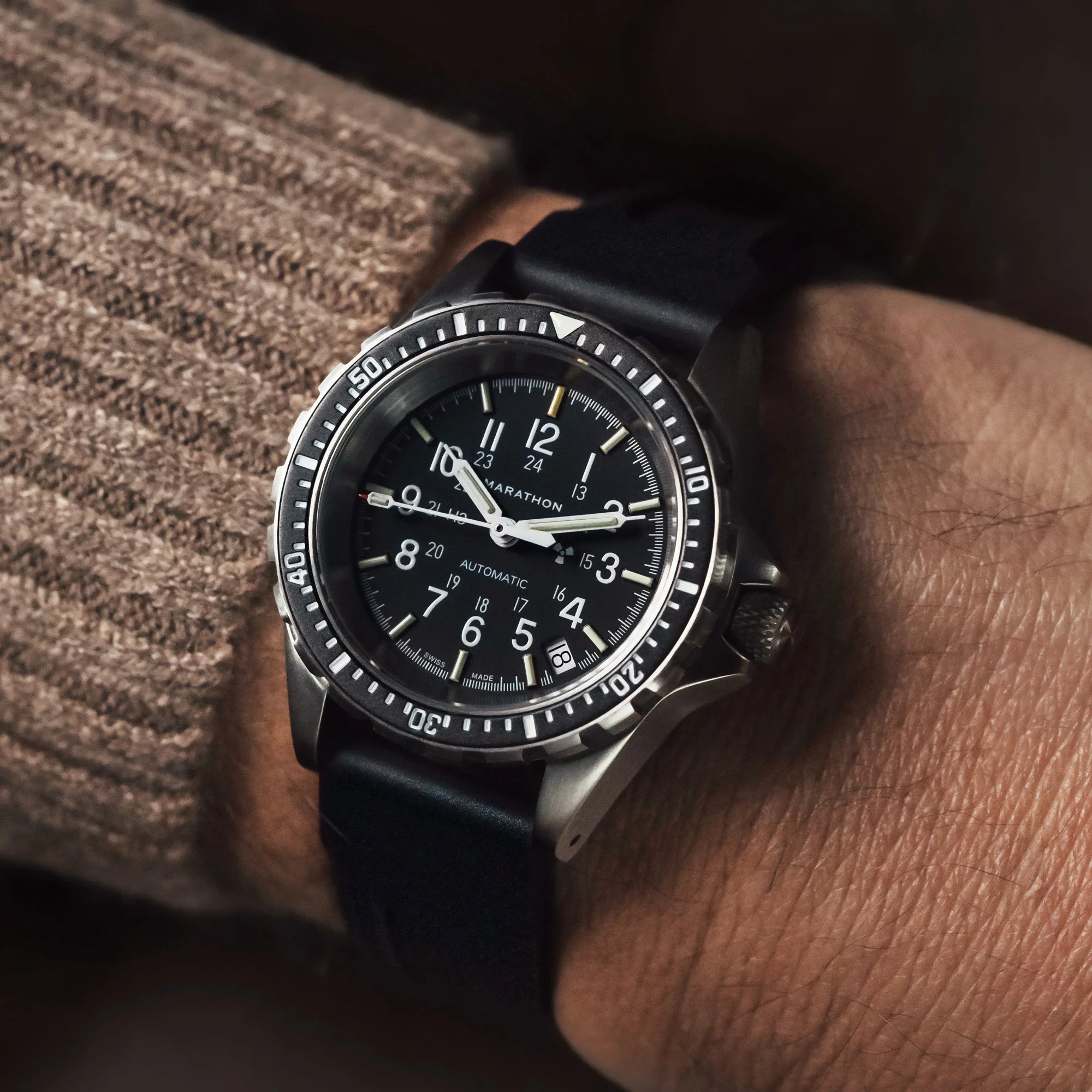 Divers Auto Medium Search and Rescue Black NGM/Rubber | Matte Black Dial - Image 6