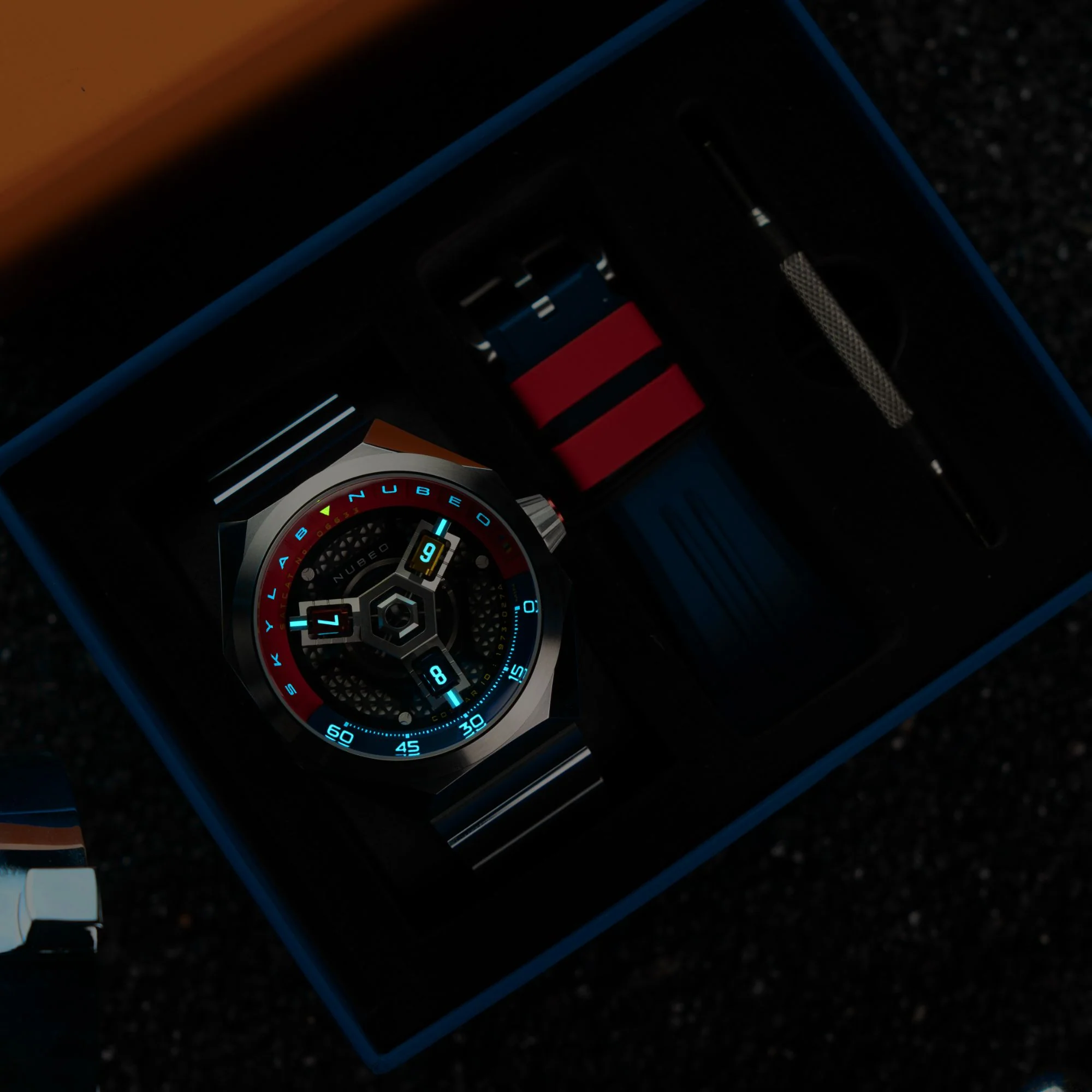 Skylab Automatic Black / Stainless Steel | Black Dial - Image 4