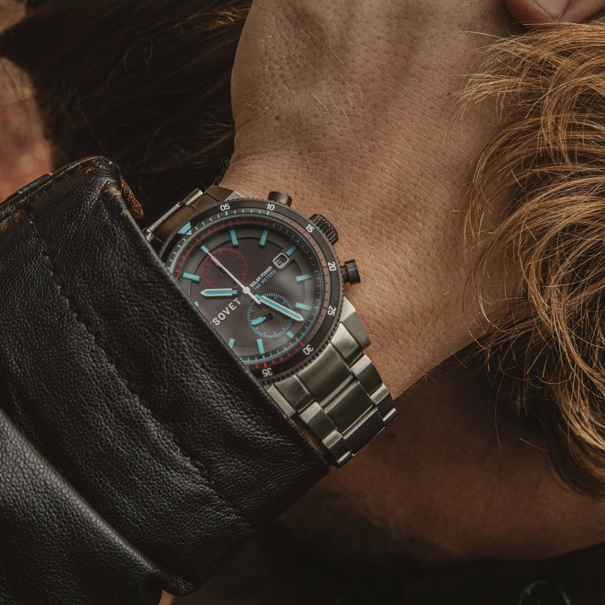 SLR FW42  Solar Powered Chronograph Gray / Stainless Steel | Gray Dial - Image 5