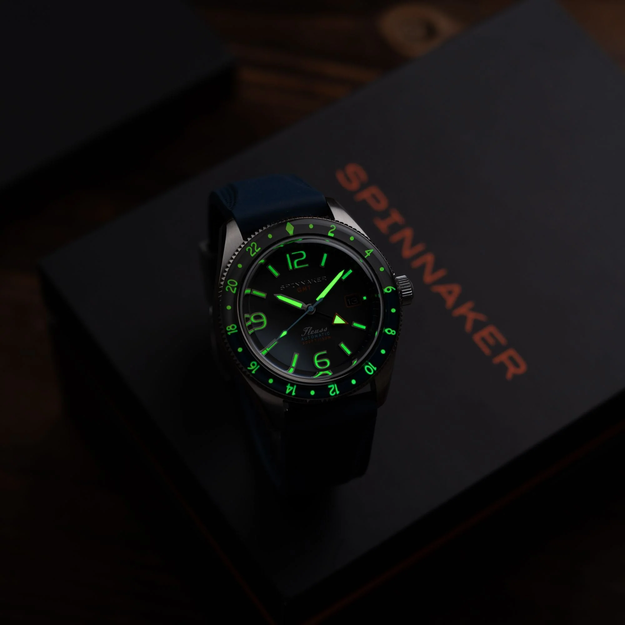 Spinnaker Fleuss GMT Automatic Grey / Stainless Steel | Grey Dial - Image 3