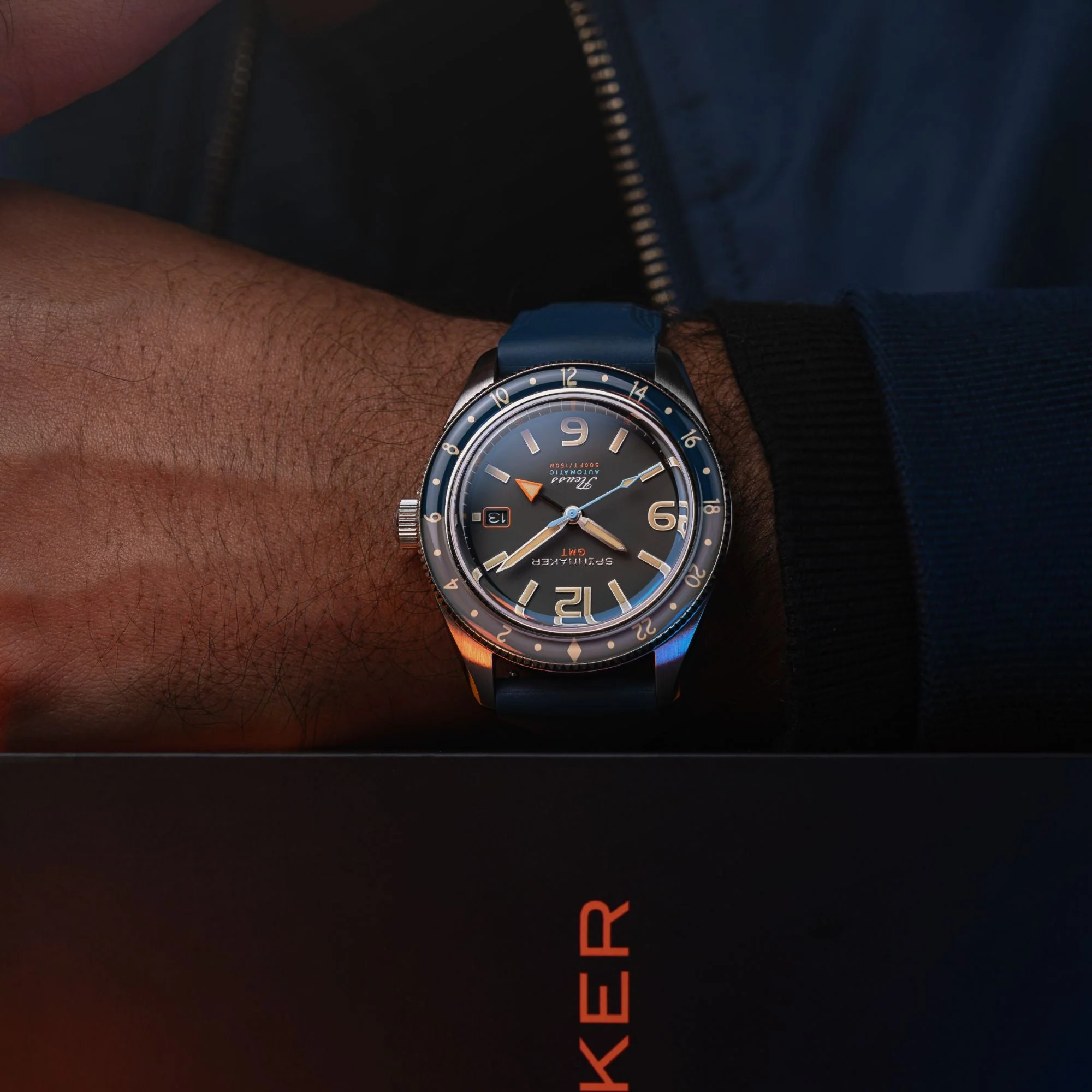 Spinnaker Fleuss GMT Automatic Grey / Stainless Steel | Grey Dial - Image 4