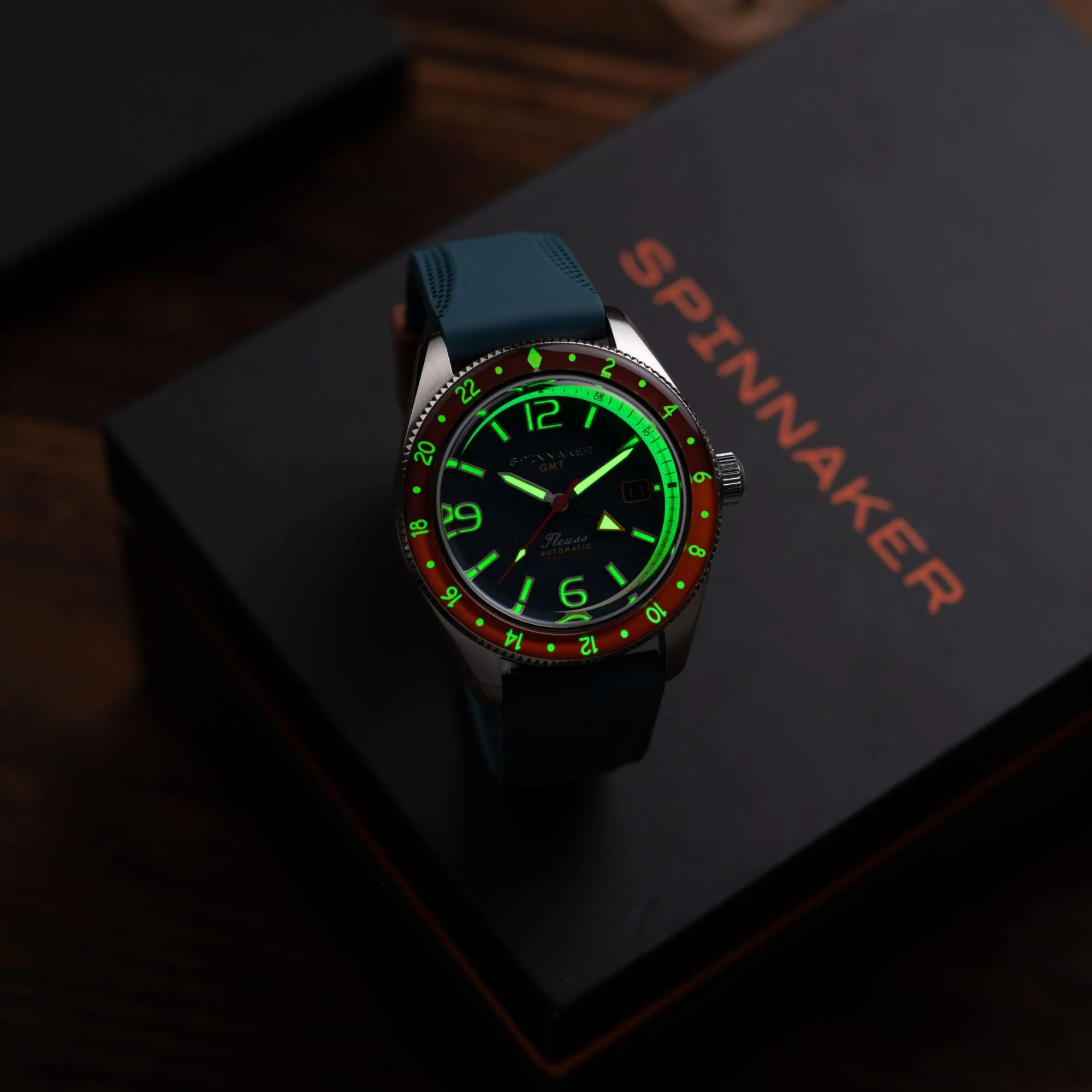 Spinnaker Fleuss GMT Automatic Blue / Stainless Steel | Blue Dial - Image 3