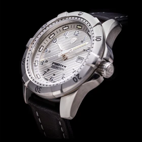 Steel Dive SS CASE/SILVER DIAL/BLACK STRAP | Silver Dial - Image 2