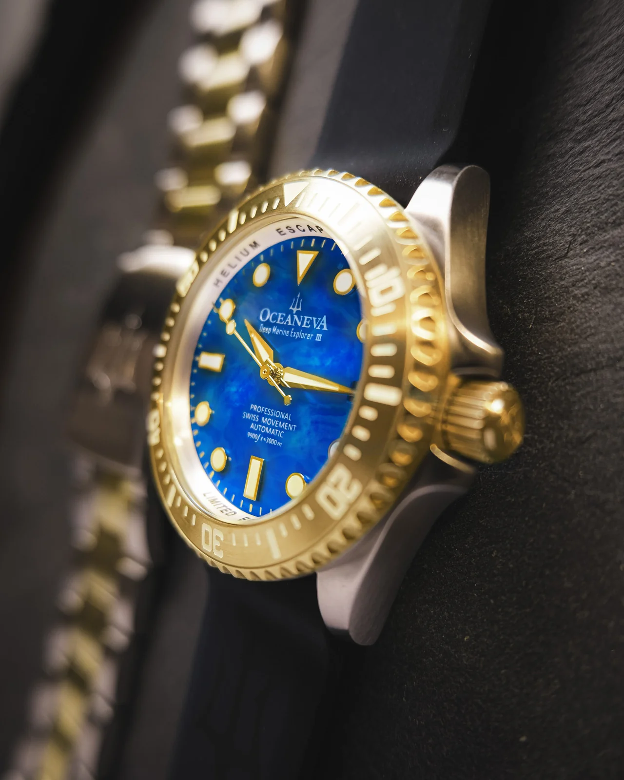 Two-Tone Deep Marine Explorer III – Blue Dial - Image 5