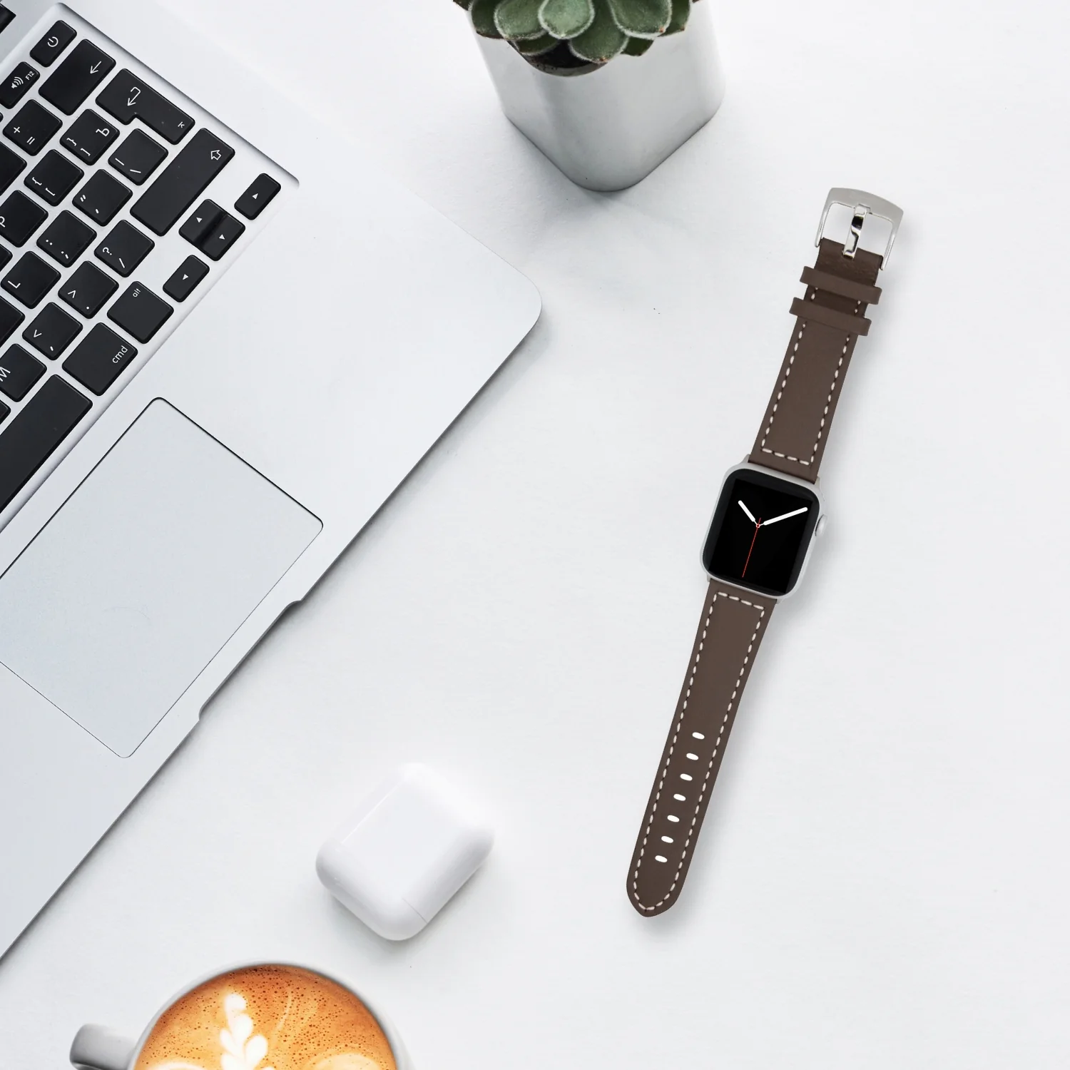 Thick Leather Racer Band with Stitch for Apple Watch Ultra & Series 8/7/6/5/4/3/2/1/SE Brown (42mm | 44mm | 45mm | 49mm) | Dial - Image 4