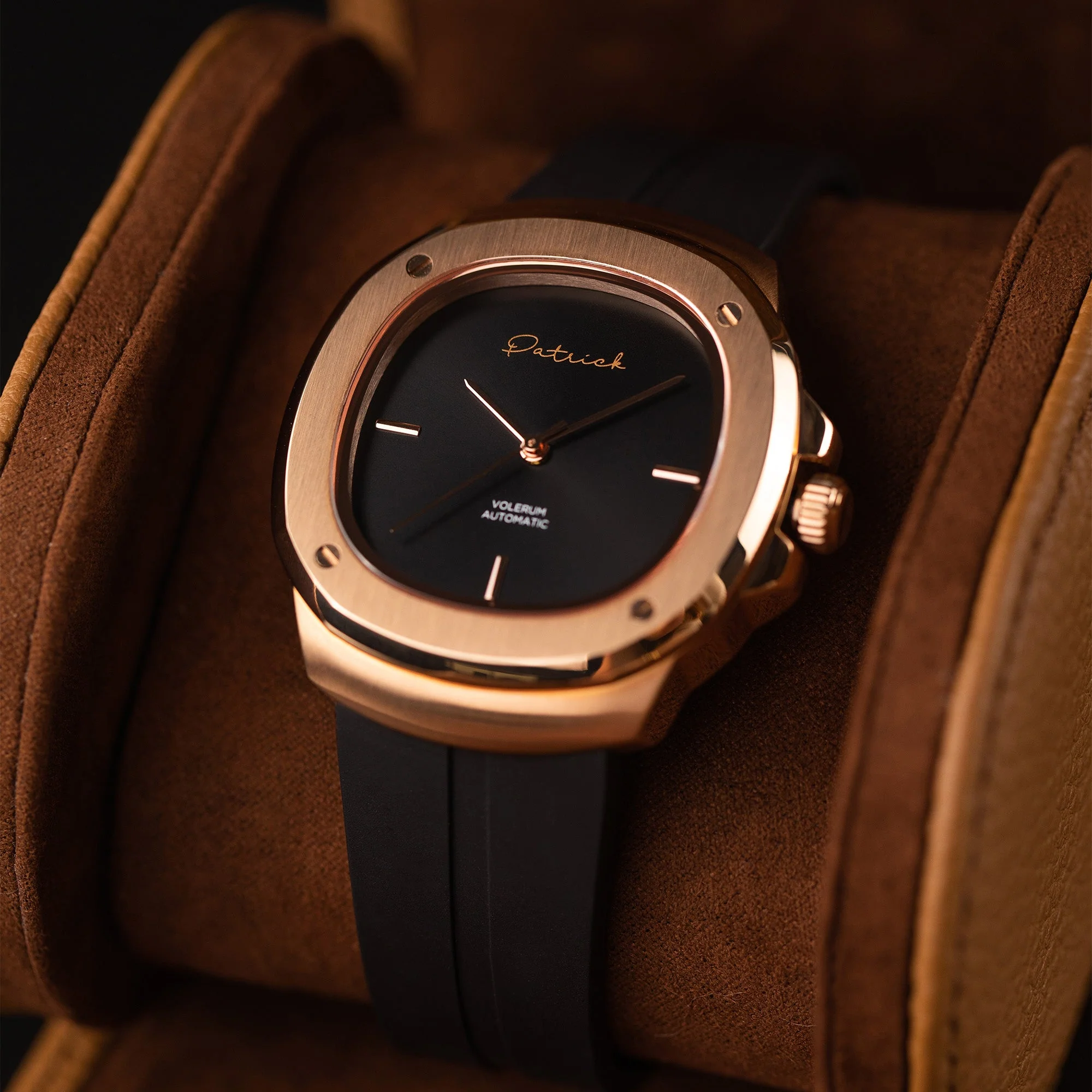 VOLERUM | BLACK AND ROSE GOLD - Image 4