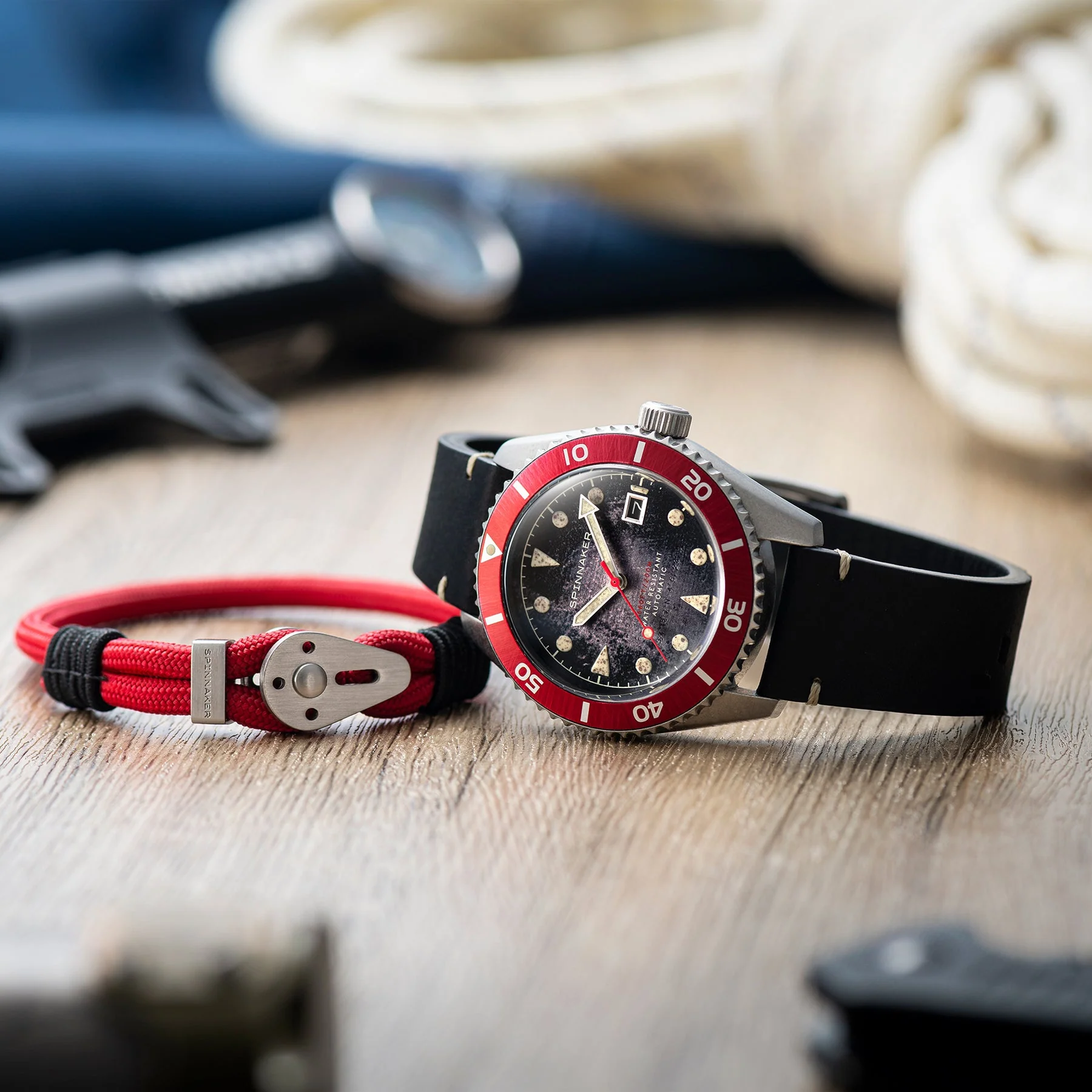 Wreck Red Ring & Gray / Leather | Black Dial - Image 14