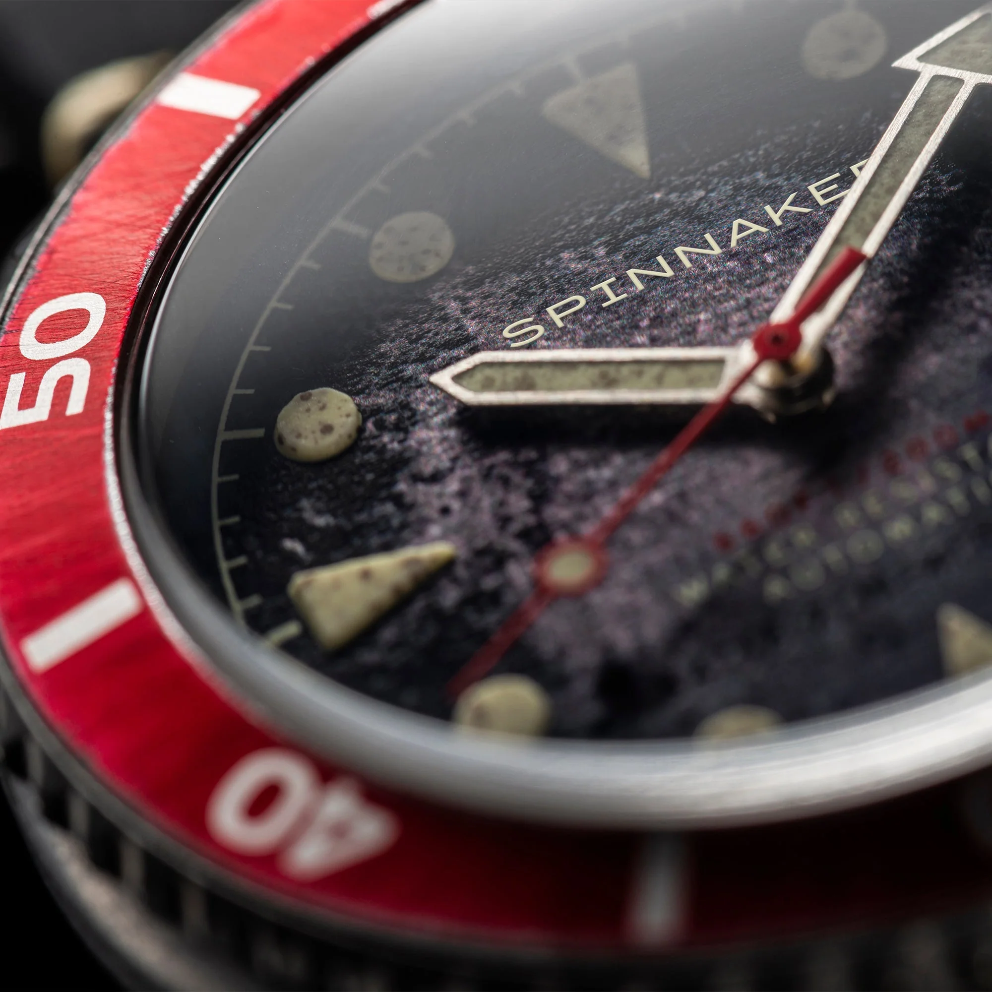 Wreck Red Ring & Gray / Leather | Black Dial - Image 6